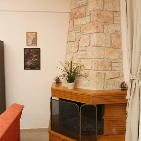 Argo 2 - Beachfront, Big Gardens, Location! Villa Pefkochori